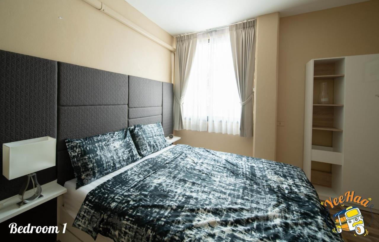 Yeehaa Bangsue Aparthotel Bangkok Bagian luar foto